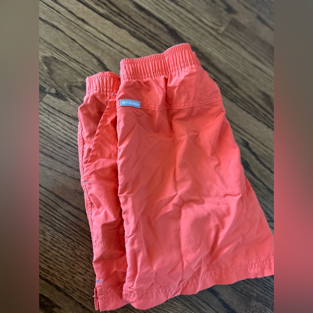 Columbia Blossom Bay Shorts 4” Salmon Nylon XK4647 Womens Small EUC